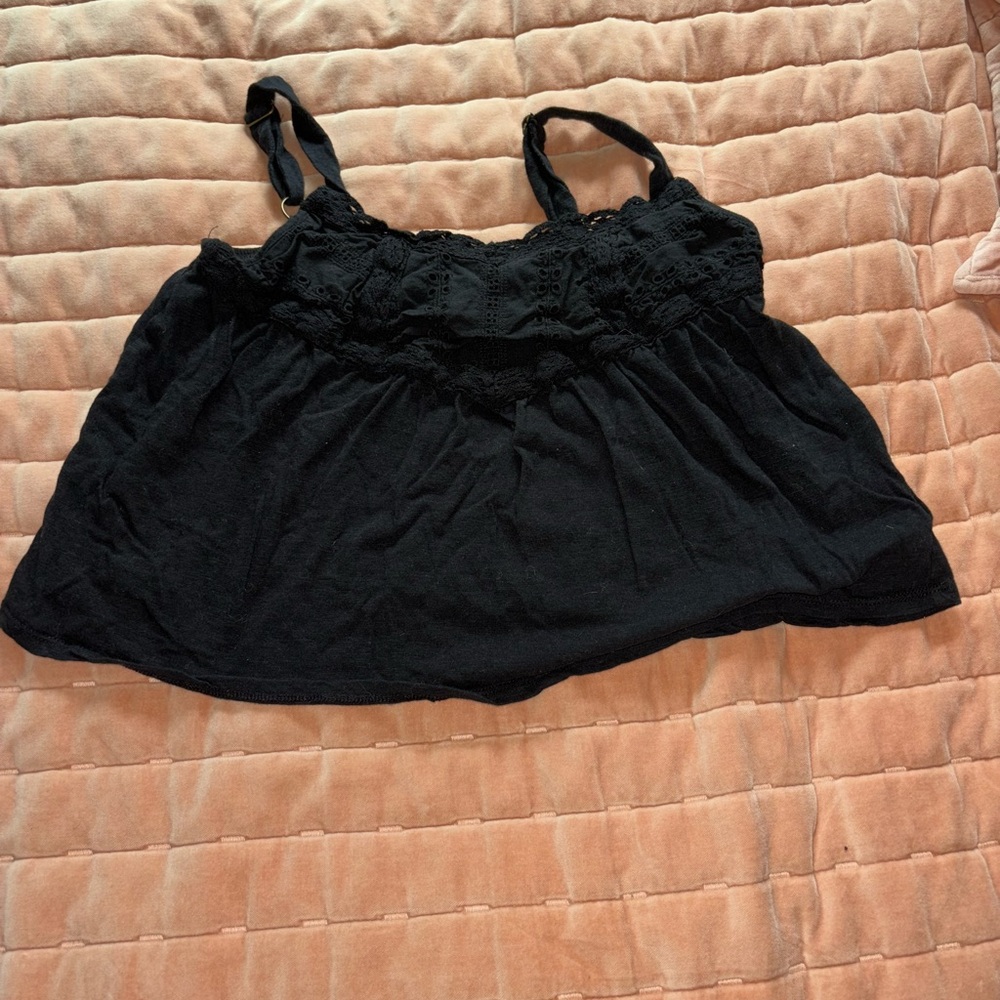 Black Rewind Flowy Top